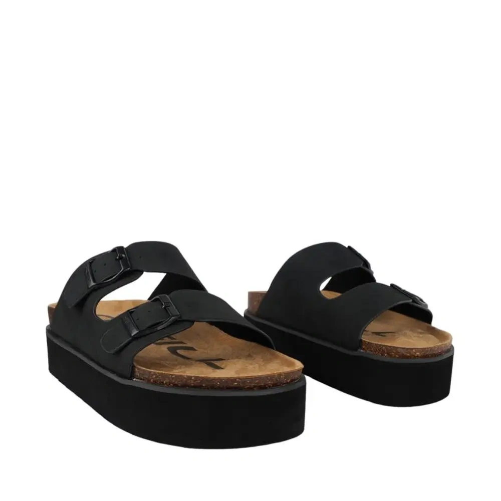xlarge-clean_0447ae7ed1c76159.webp