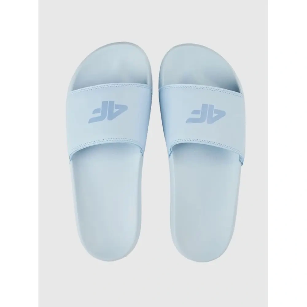 xlarge-clean_0e60a0dacb2eb877.webp