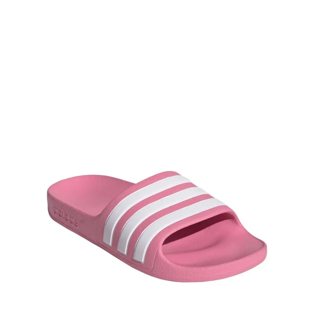 xlarge-clean_16c26a45494fc479.webp
