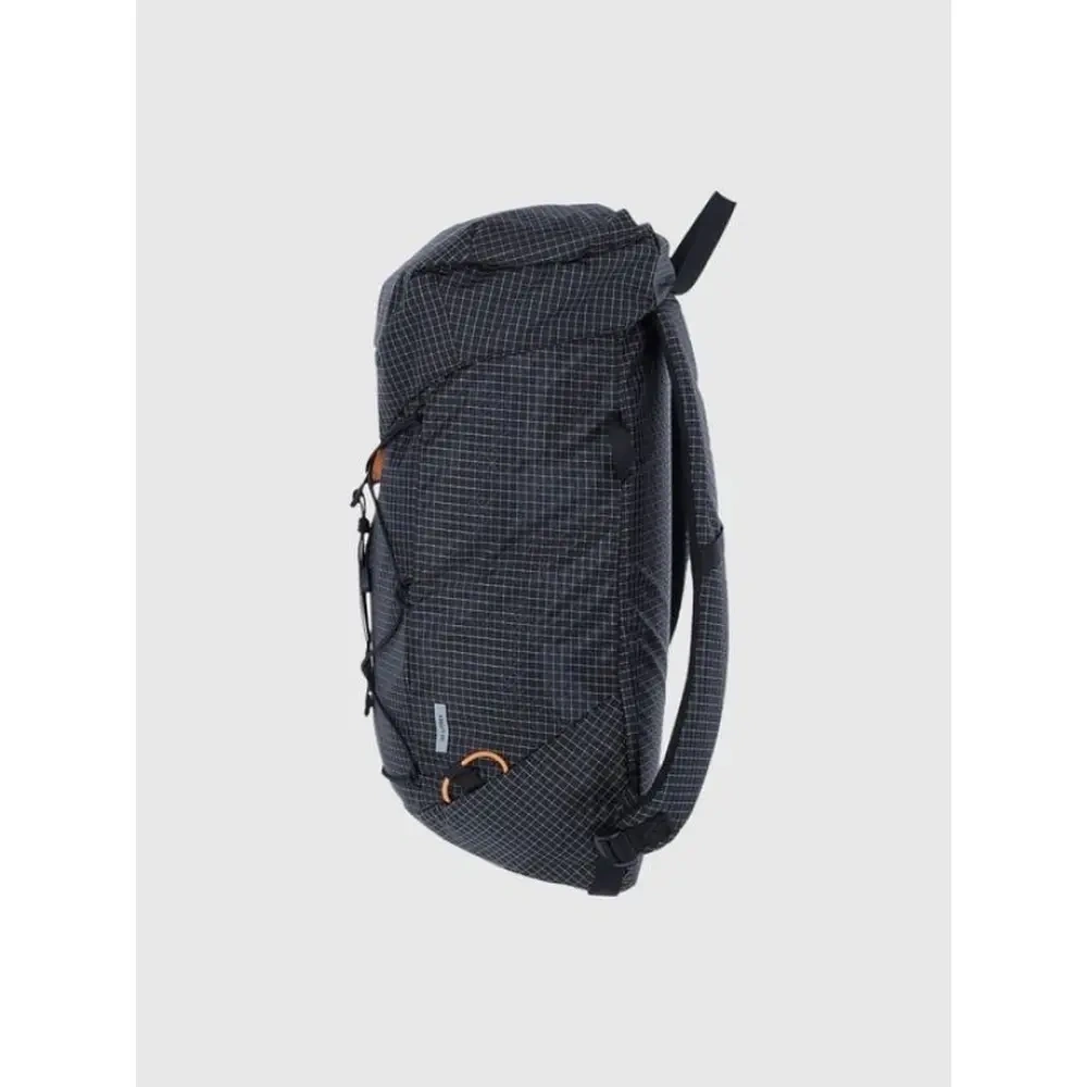 xlarge-clean_24b2f7370ffd9d5c.webp