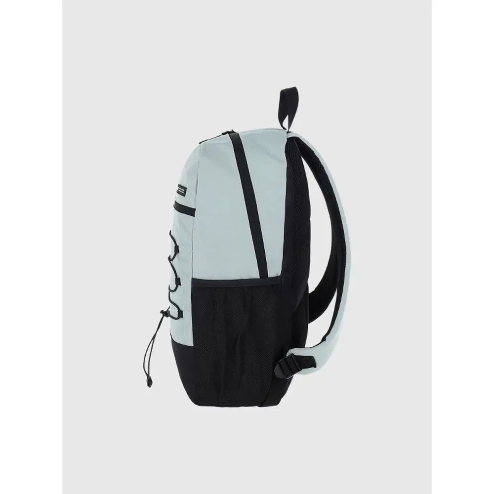 xlarge-clean_24f30b6719cd0761.webp