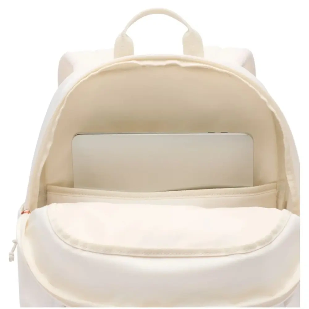 xlarge-clean_26a71863b486bae4.webp