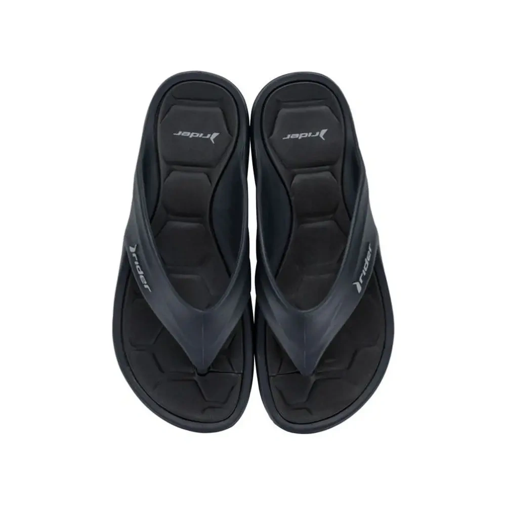 xlarge-clean_2d1385507195b33e.webp