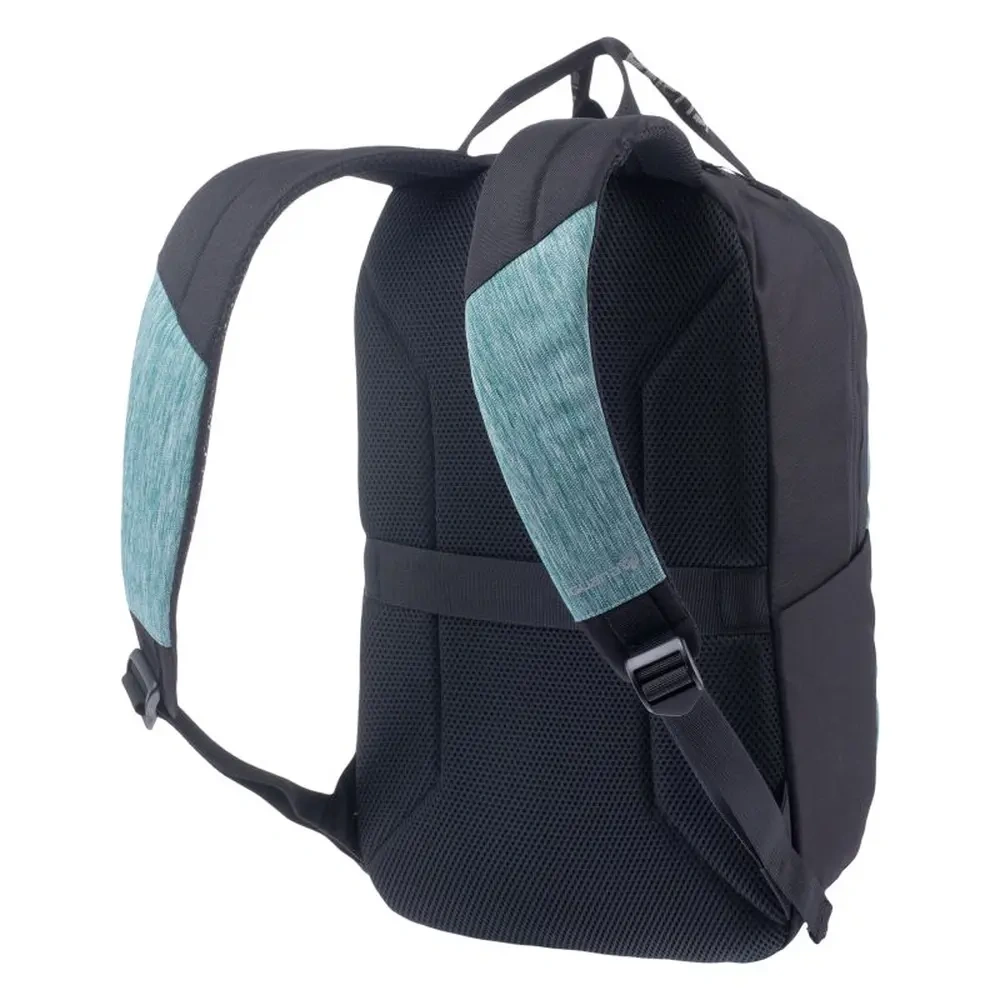 xlarge-clean_3536f1003f1428c9.webp
