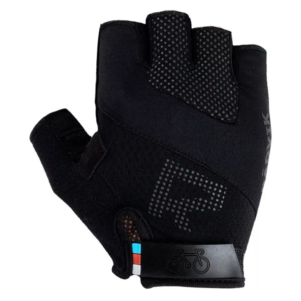 xlarge-clean_579149c8ce2b181b.webp