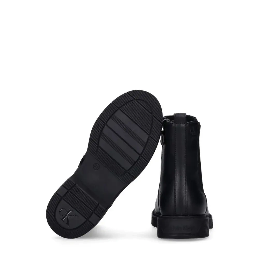 xlarge-clean_59243a1585fad86c.webp