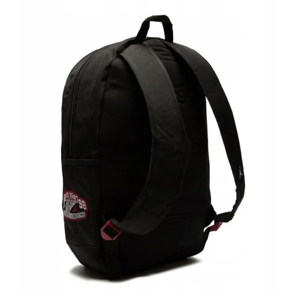 xlarge-clean_6b390aeac8560ce4.webp