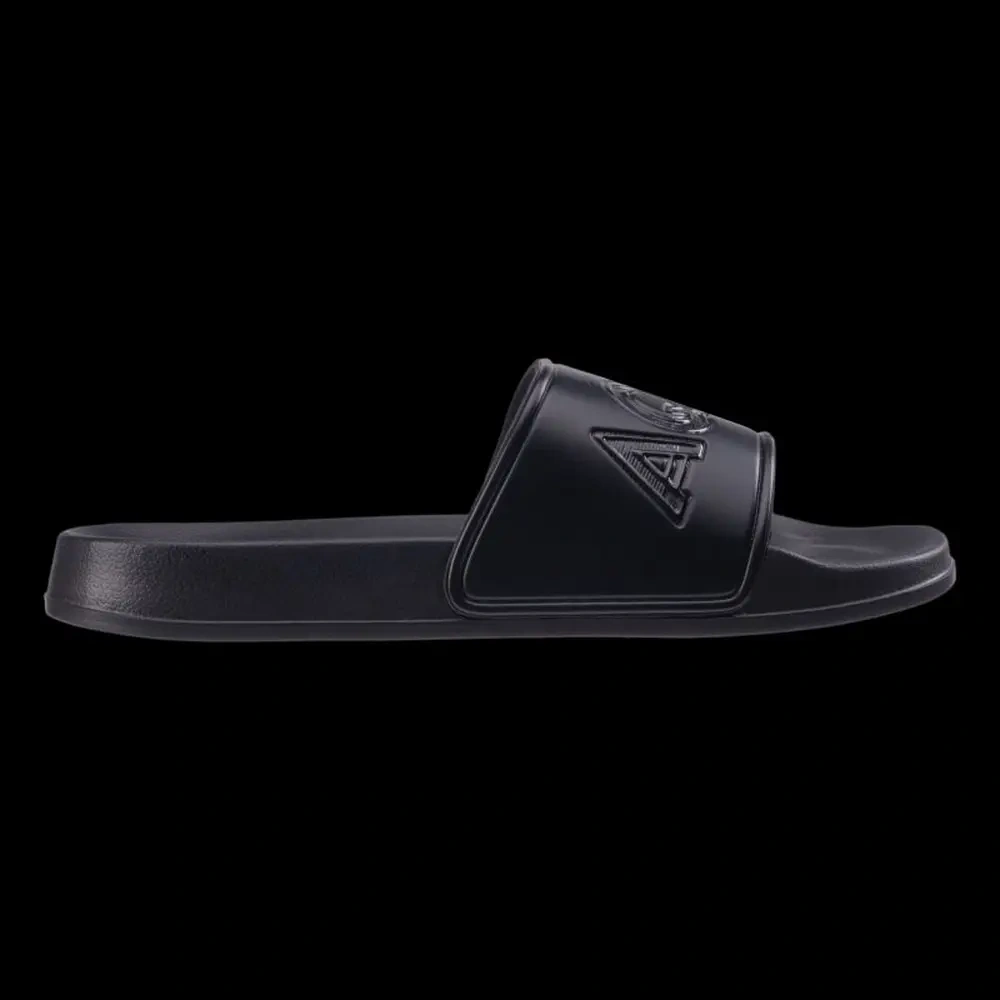 xlarge-clean_8062d112b731d93e.webp