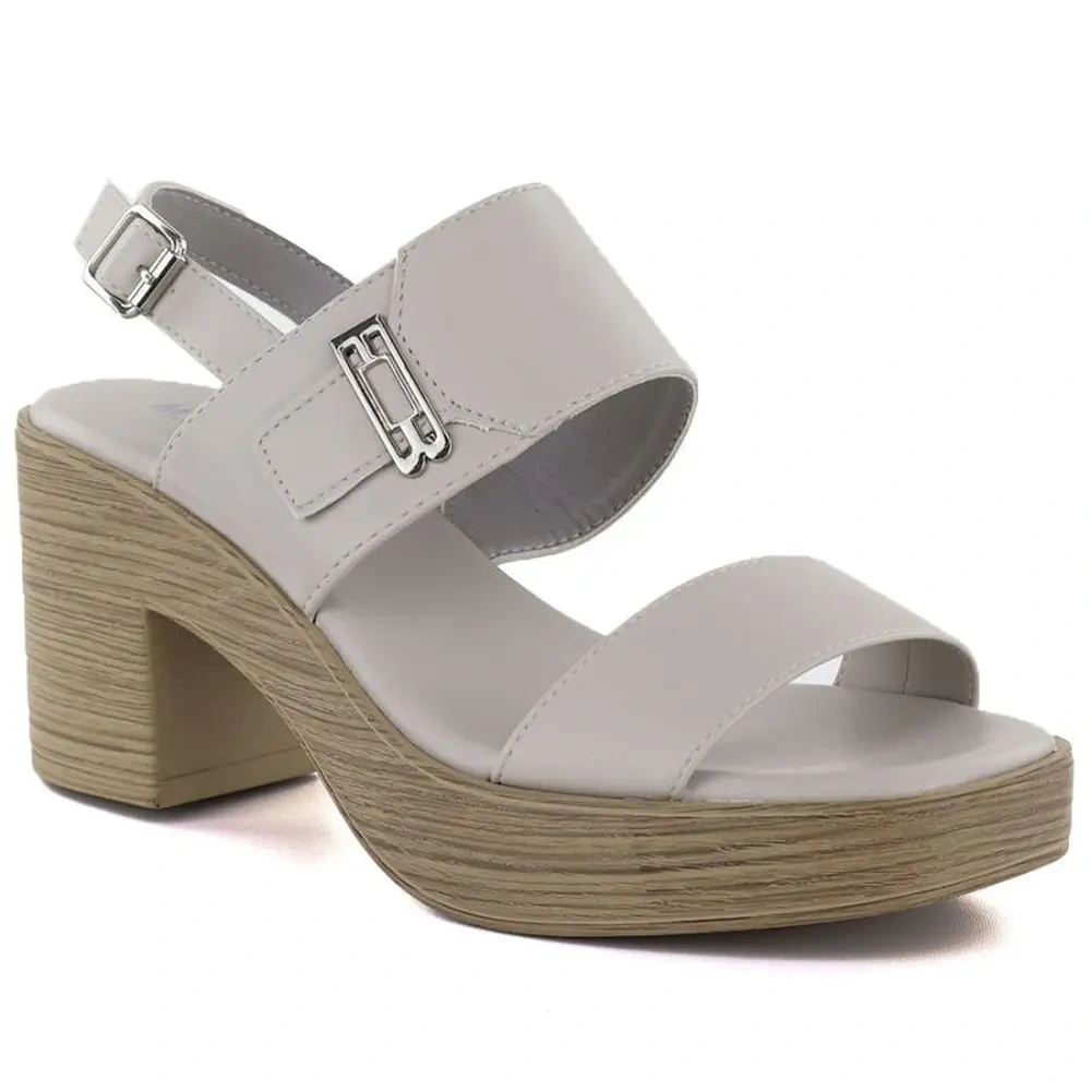 xlarge-clean_8a885e7bec0a505f.webp