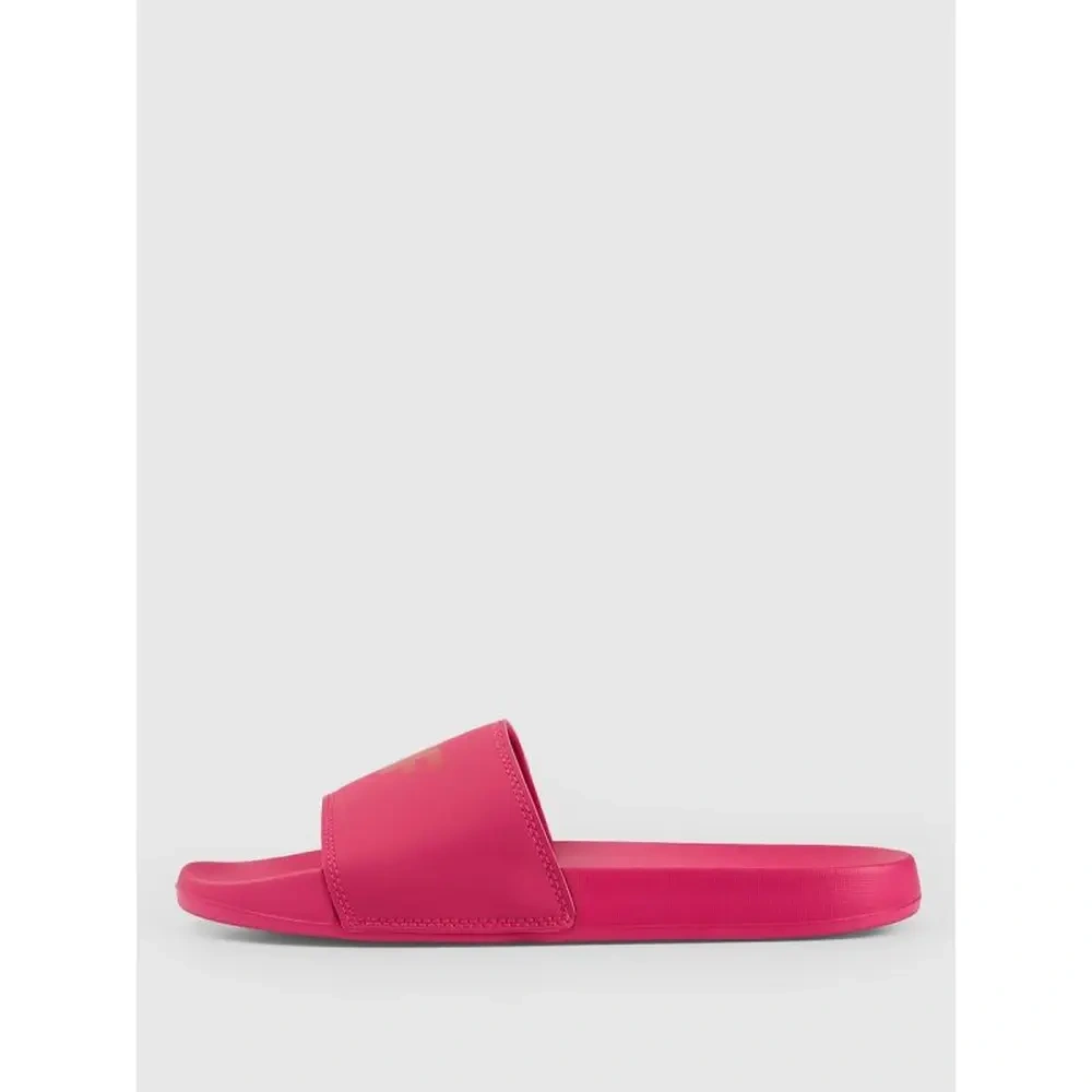 xlarge-clean_96a45ec99841b3bd.webp