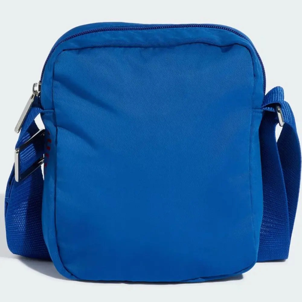 xlarge-clean_ae457d526703aca2.webp