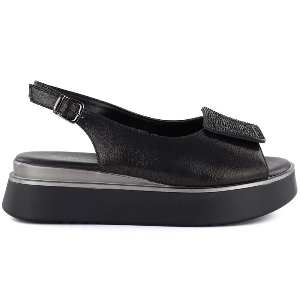 xlarge-clean_ba8795df4a752120.webp