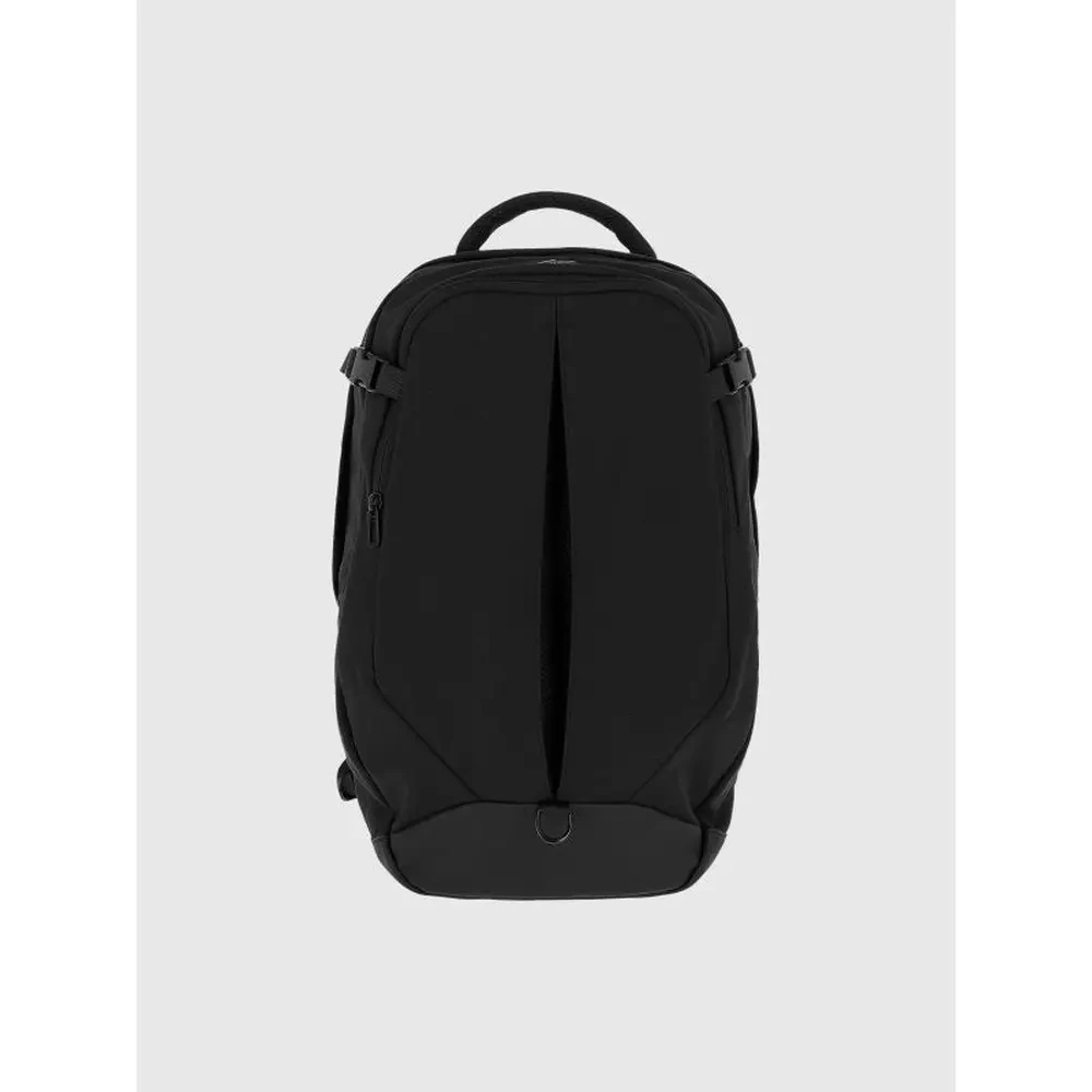 xlarge-clean_ca4a73607cf50b73.webp