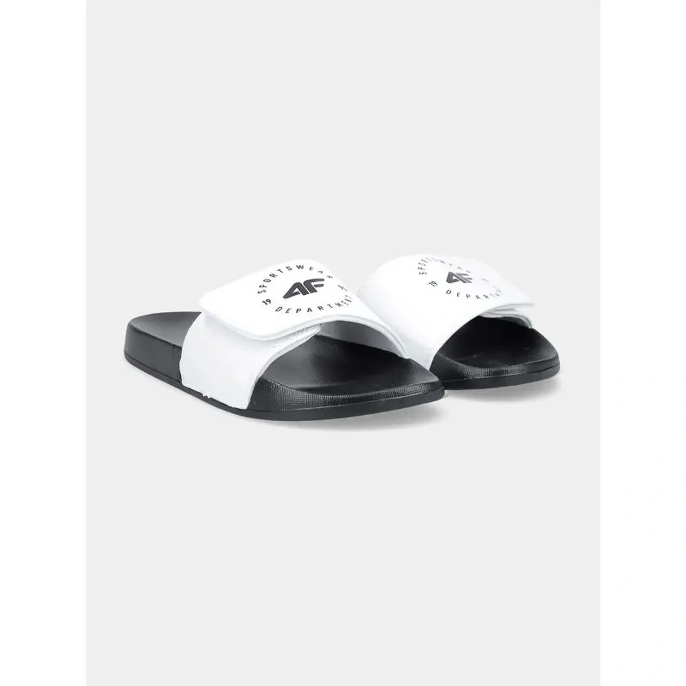 xlarge-clean_cb1648d8ff93bd1f.webp