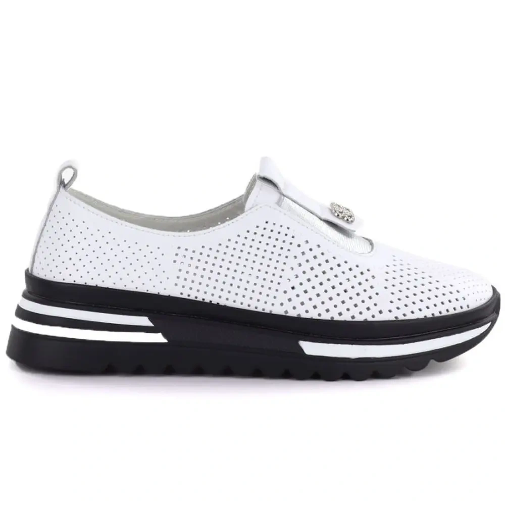 xlarge-clean_da9812cbf88ee51e.webp
