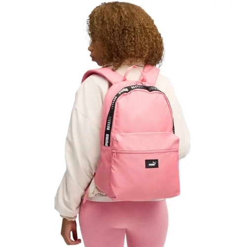xlarge-clean_39e879ef45a1e2cf.webp