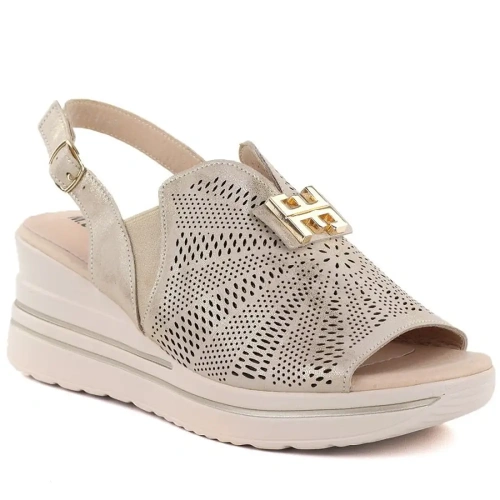 xlarge-clean_62f774c9dc18473f.webp