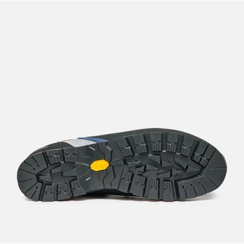 xlarge-clean_f179db4a7700472c.webp